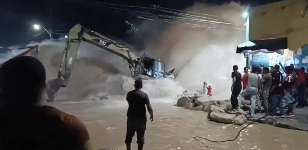 Contratista ajeno a la Triple A, rompió tuberia de agua en Las Nieves