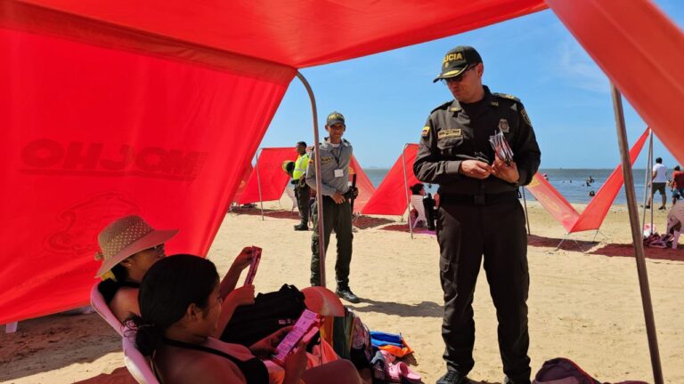 La Policía fortalece la seguridad en las playas de Barranquilla