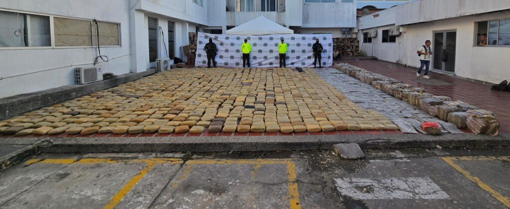 1.773 kilogramos de marihuana deomisó la Policía en el barrio Carrizal