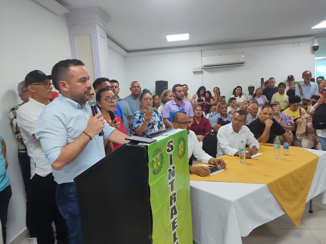 En próximos dias se sabrá si AIRE se mantiene o se liquida