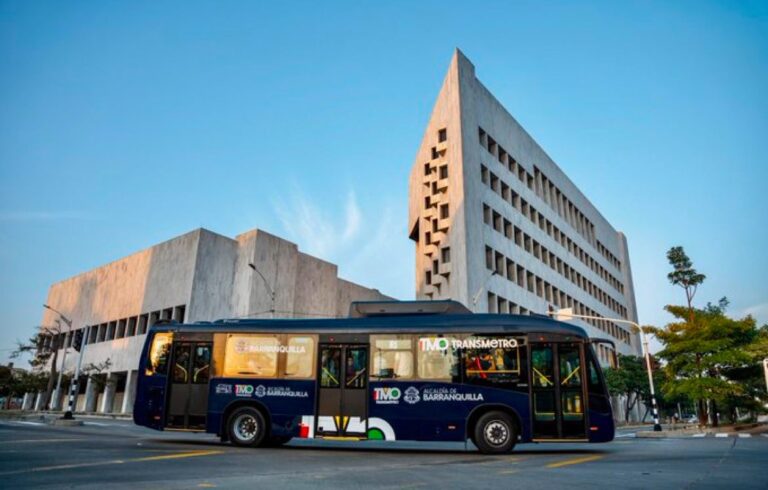 Ya están rodando los primros 8 nuevos buses de Transmetro