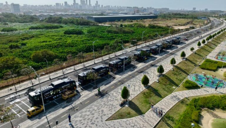 Nuevos buses llegaron a Transmetro