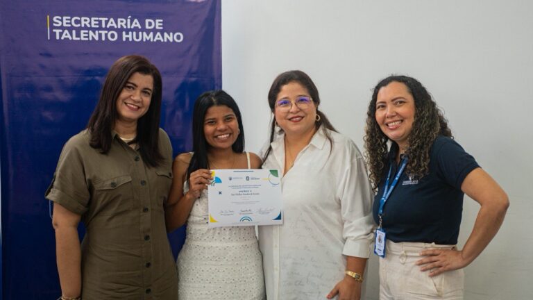 Jóvenes universitario recibieron 321 becas por parte de la Alcaldía de Soledad y la Corporación Americana