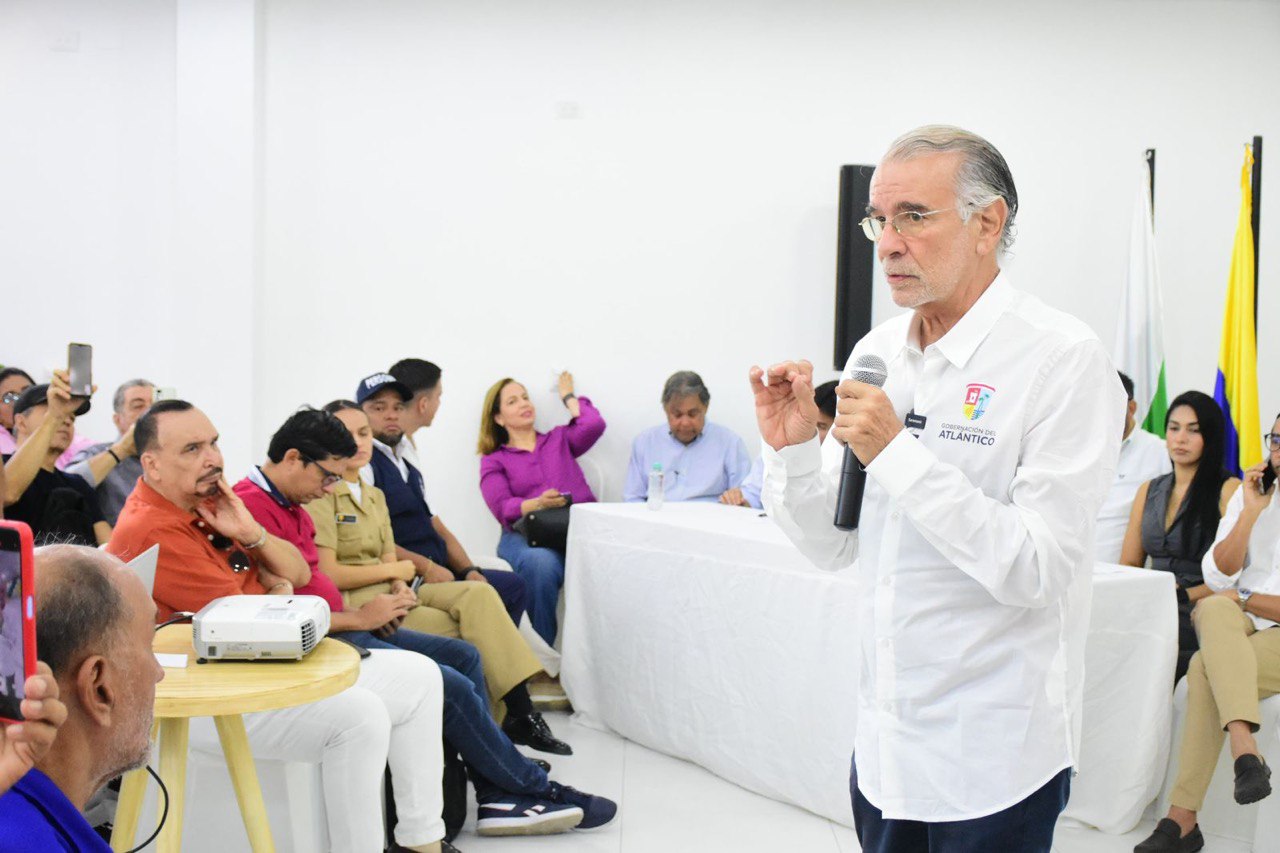 Gobernador Verano socializa el Gran Malecon del Mar en Puerto Colombia