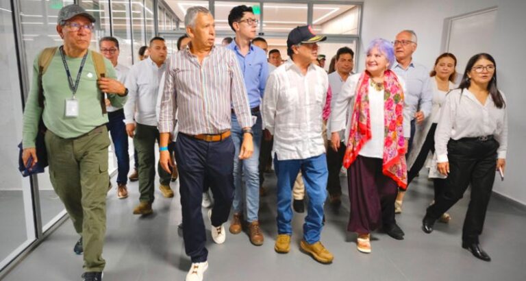 Este templo del saber demuestra que pusimos la educación por encima de todas las prioridades. Petro