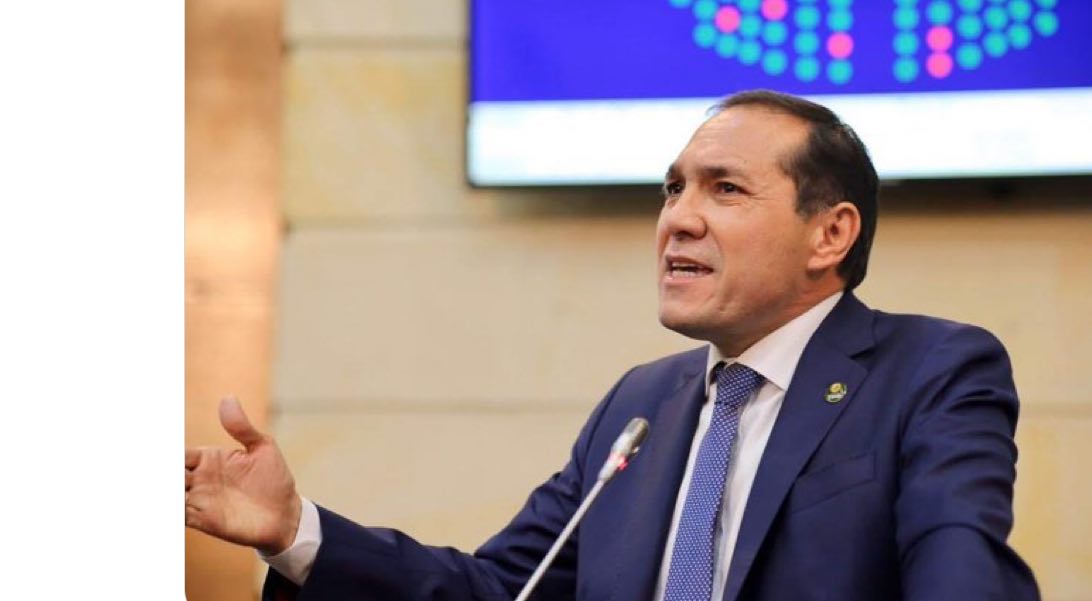 LLega al Mintrabajo Antonio Sanguino