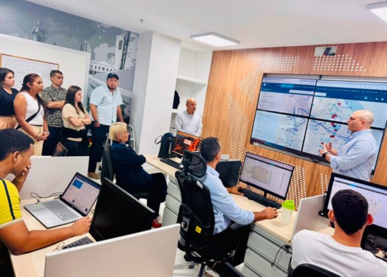 AMB recibió a transportadores de Medellín