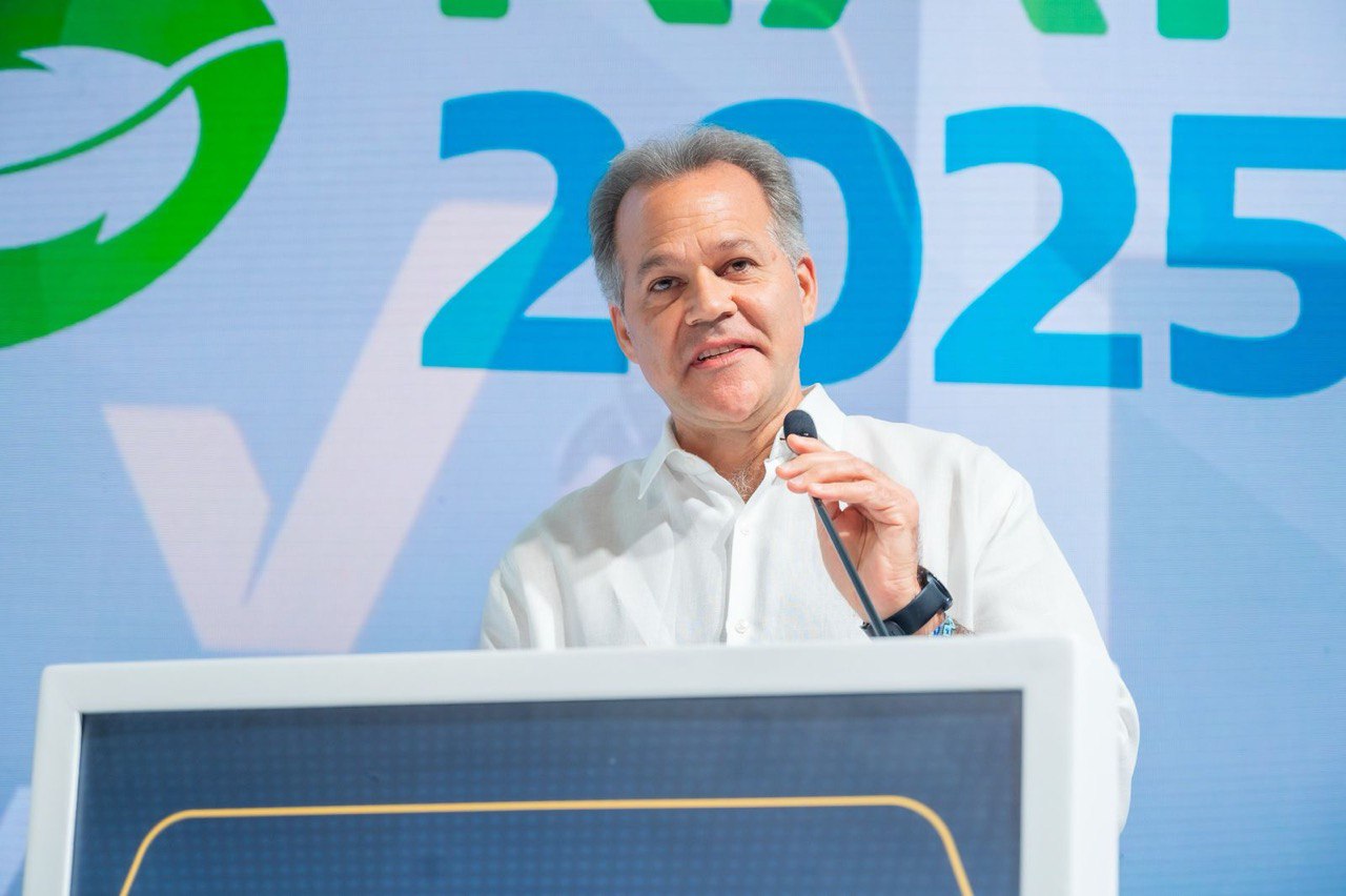 Enel Congreso de Naturgasel presidente de PROMIGAS estuvo también