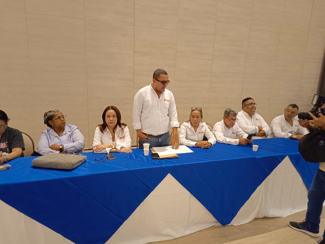 photo_2025-04-23_21-56-51