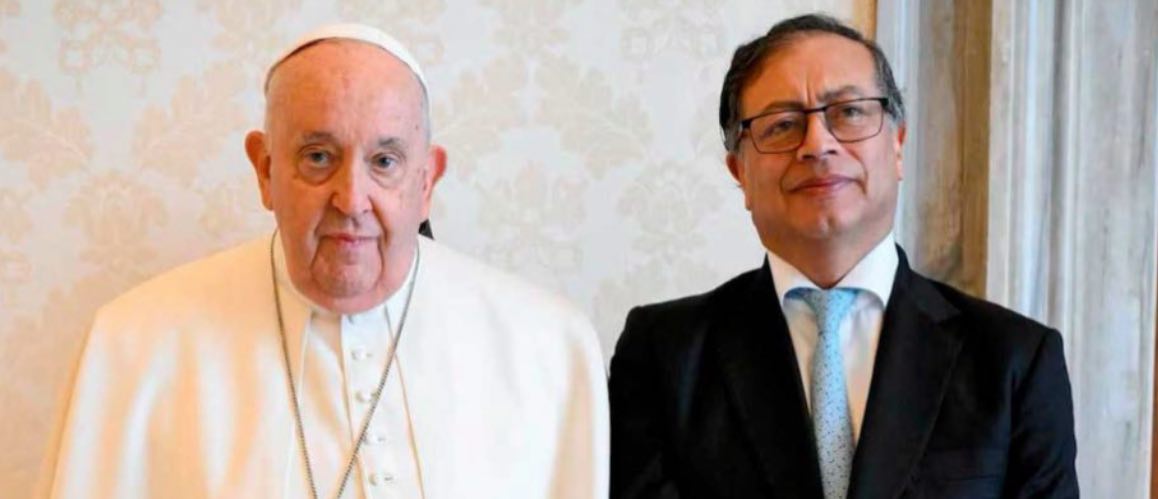 Petro despide al papa desde Colombia