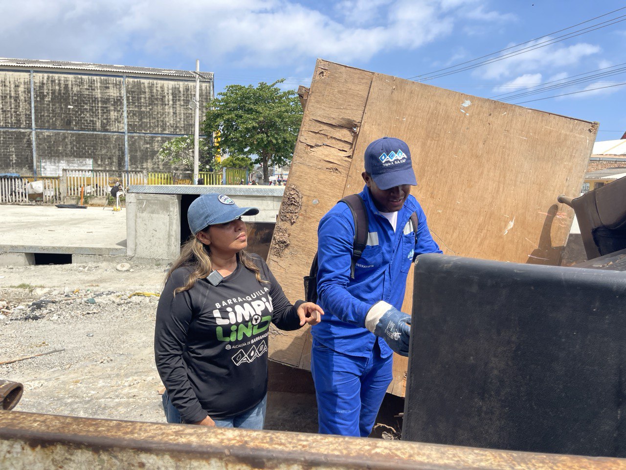 Jornada de aseo en Rebolo