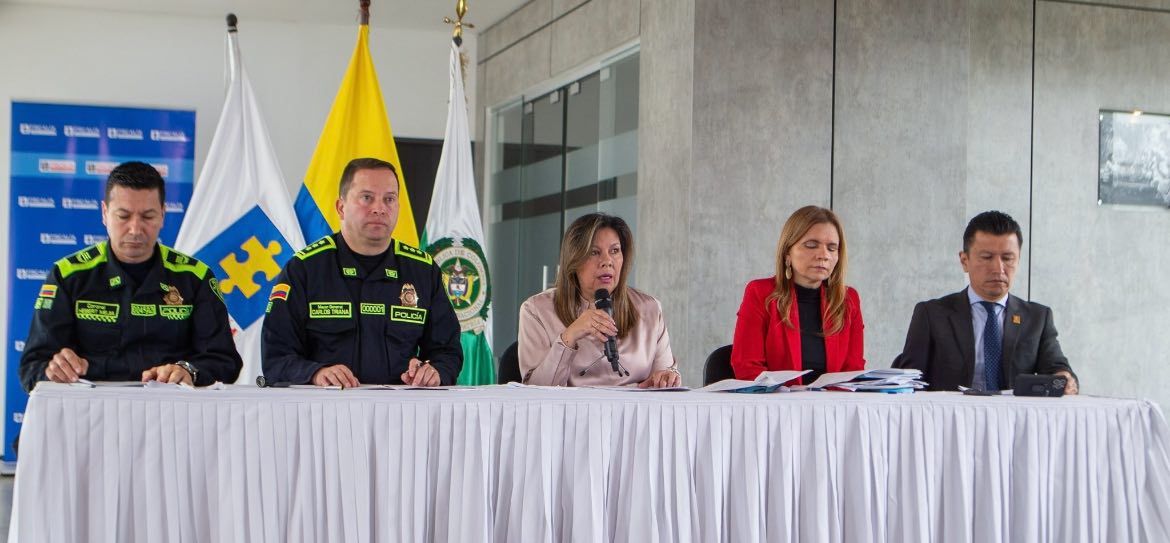 Rueda de prensa de la Fisccal