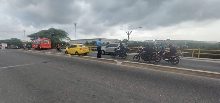 tAMBIEN INSPECCIONARON EL tANGUE DEL BARRIO 7 DE ABRiL