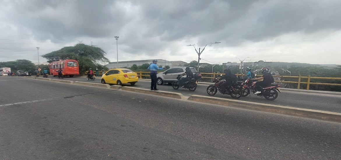 tAMBIEN INSPECCIONARON EL tANGUE DEL BARRIO 7 DE ABRiL