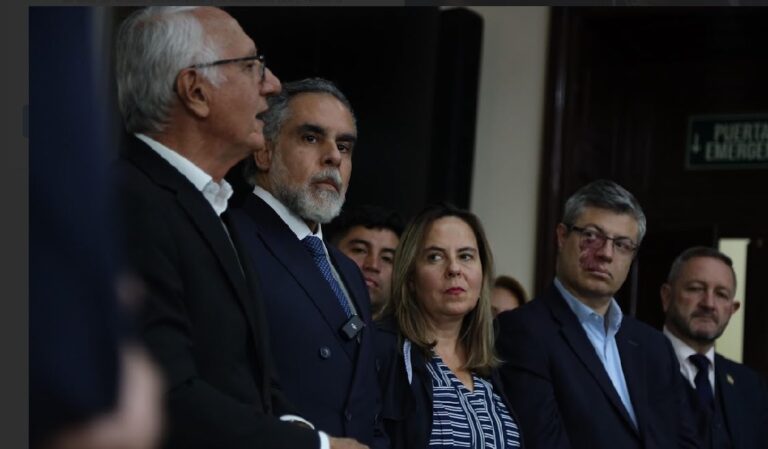 photo_2025-12-15_23-20-28